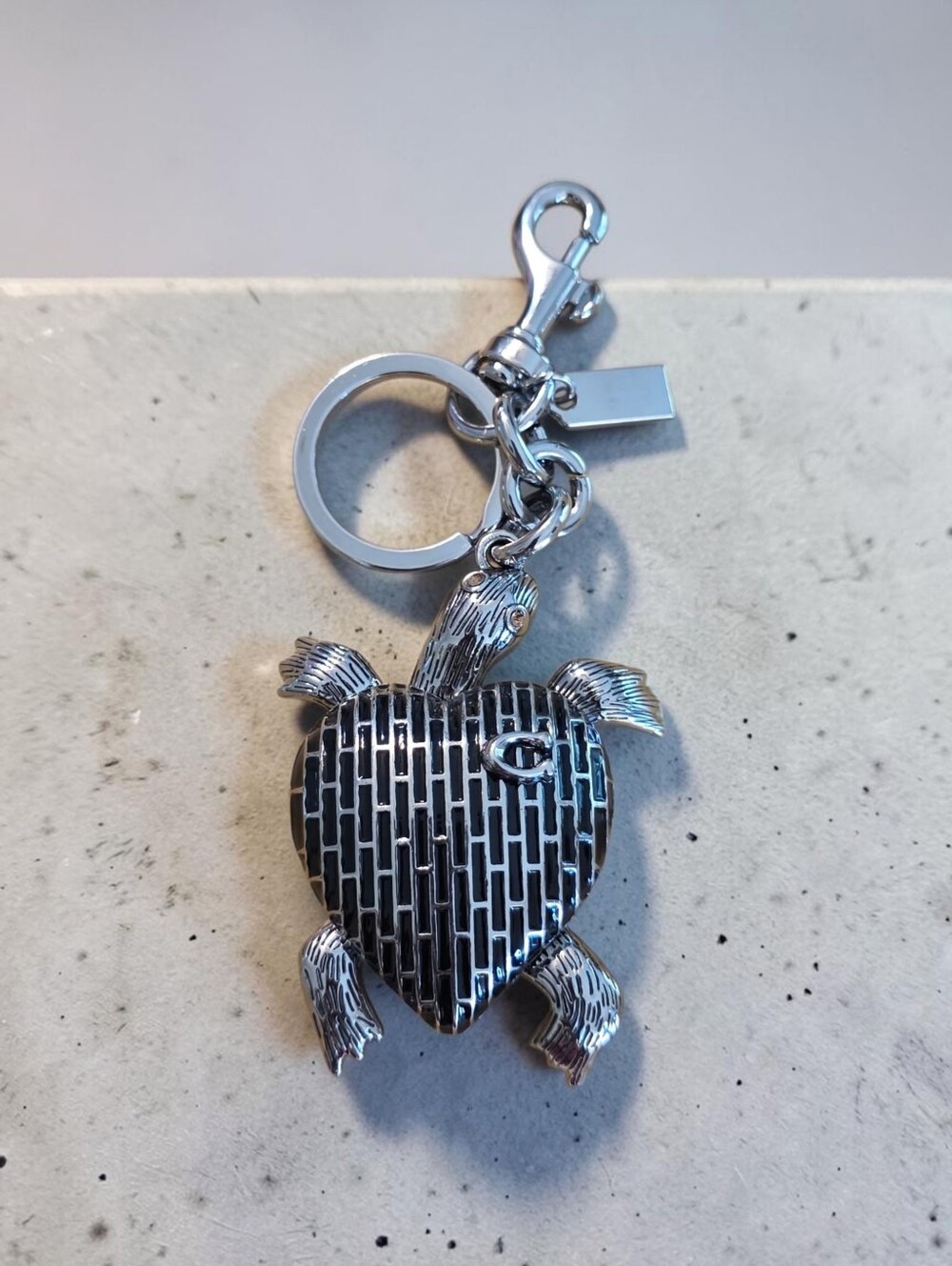 Sassified Boutique Nwt Black & Silver Turtle Heart Keychain - ÑA COACH
